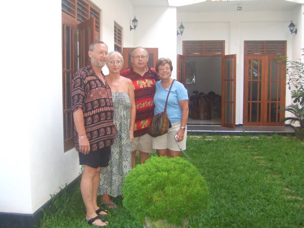 Sunny Side 89 Hotel Galle Szoba fotó